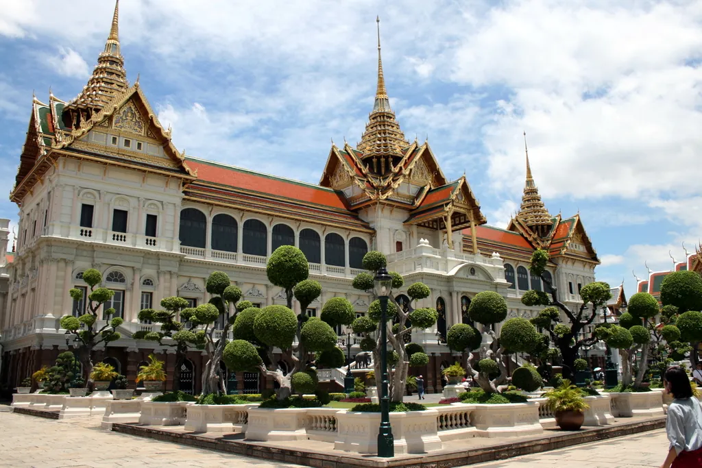 Chakri Maha Prasat Hall, Grand Palace — Bangkok, Thailand