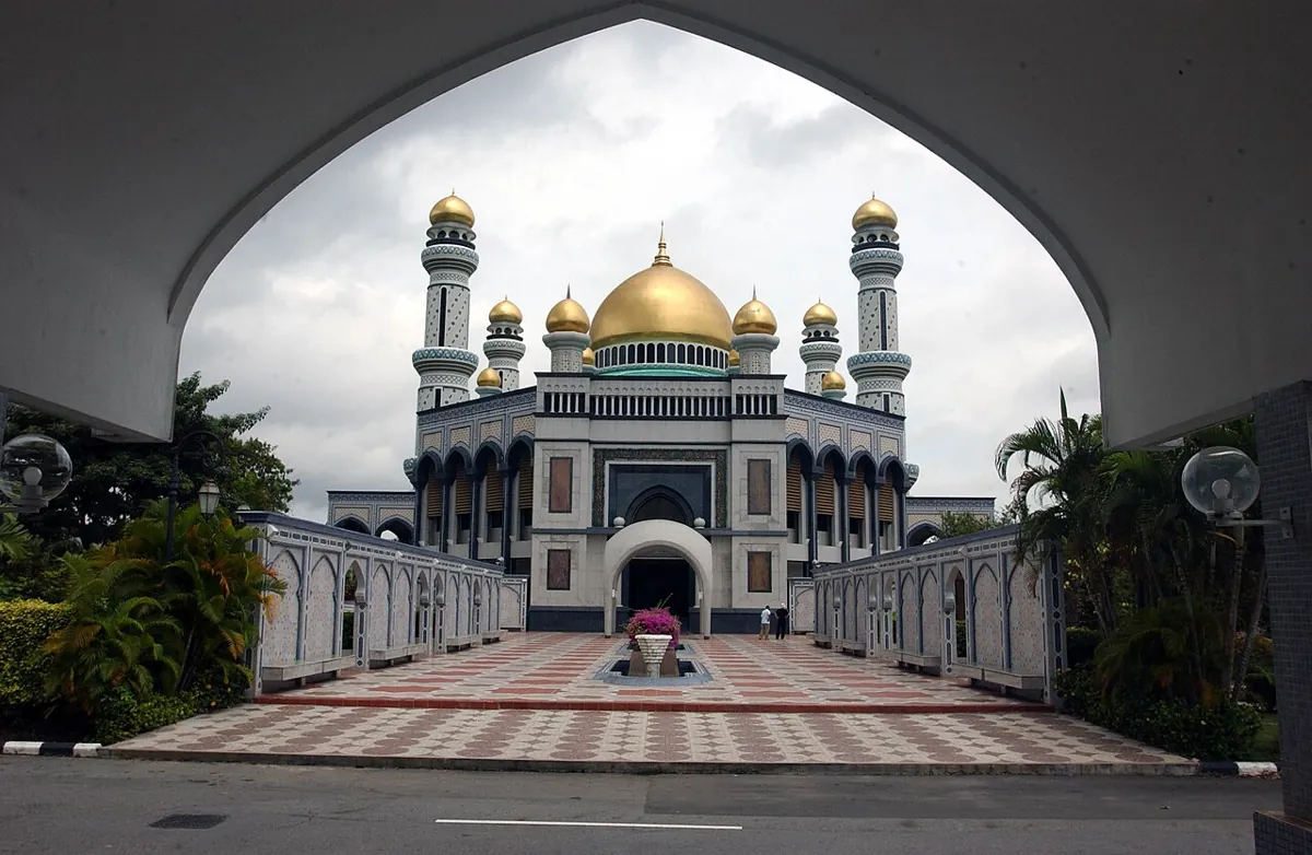 Jame' Asr Hassanil Bolkiah Mosque in Bandar Seri Begawan — Brunei