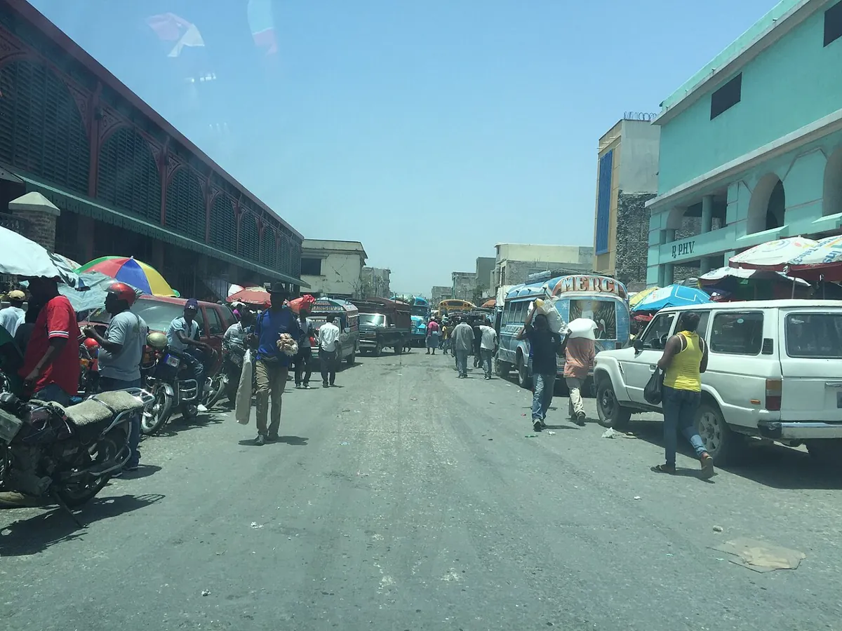 Street view in the capital — Haiti