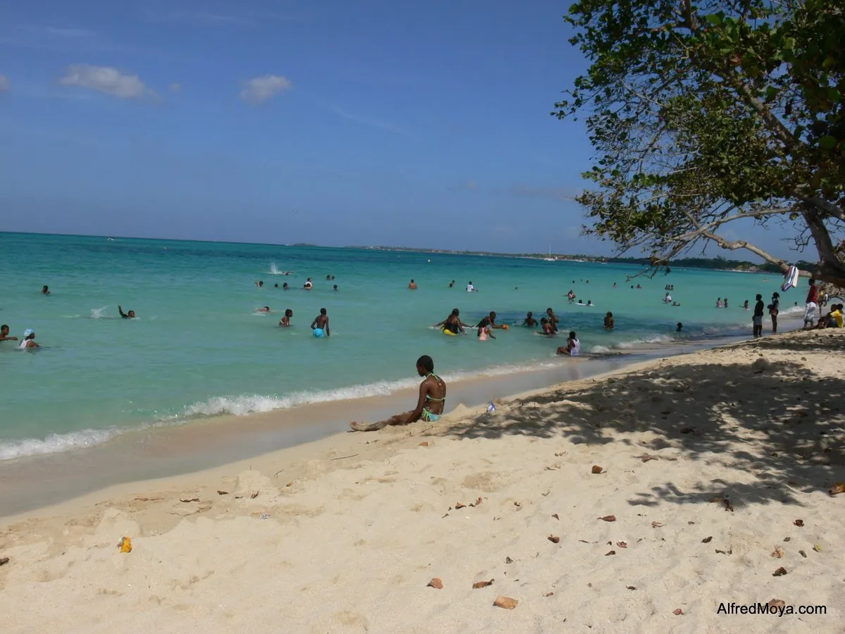 Negril, Jamaica — Ocho Rios, Jamaica