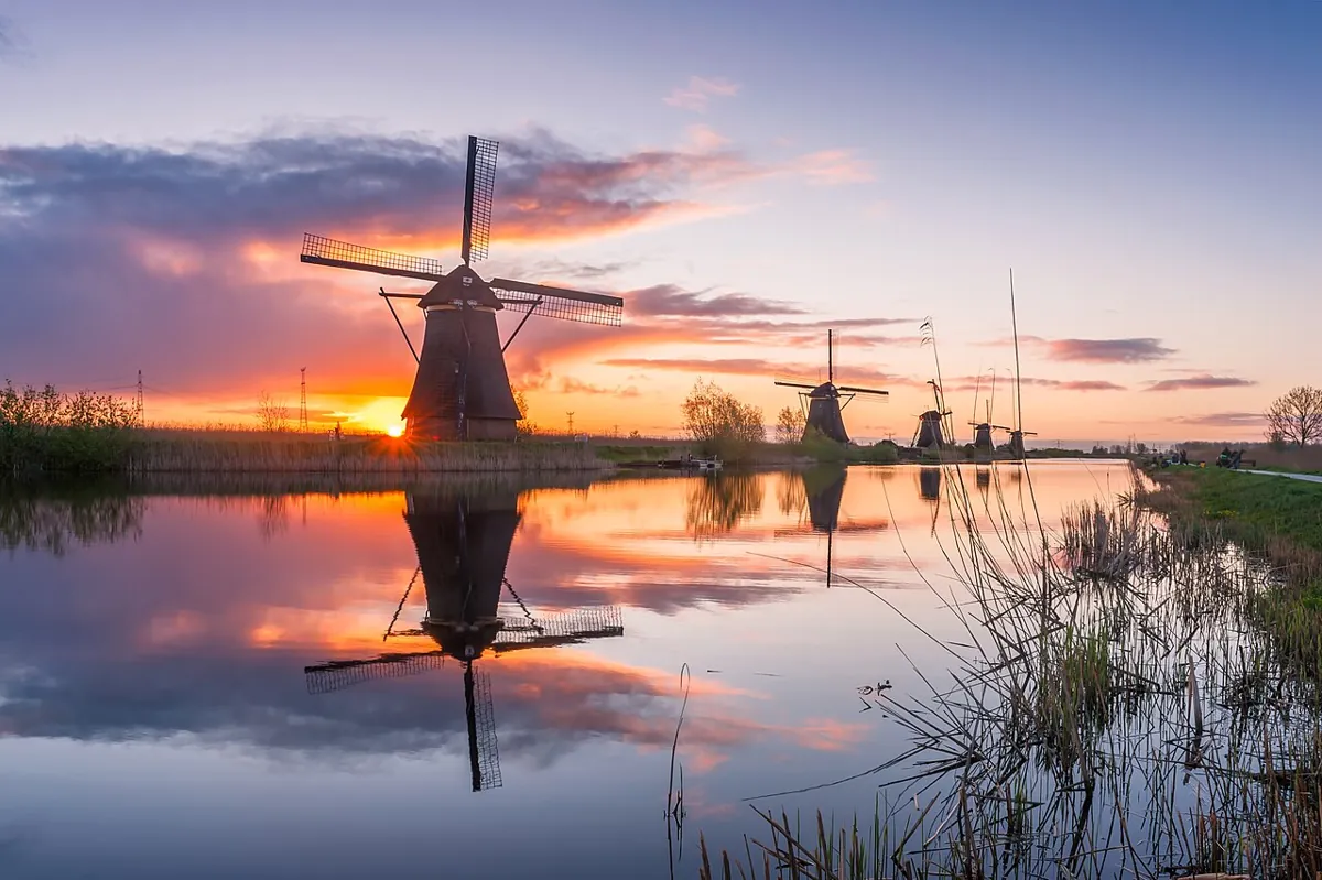 Kinderdijk windmills — Netherlands