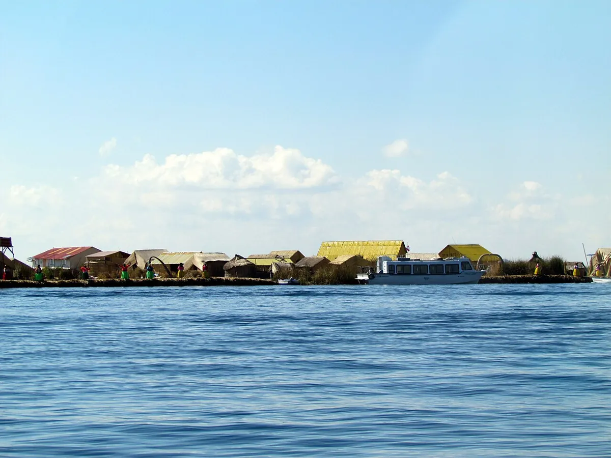 Islands made of reeds on Lake Titicaca — Peru